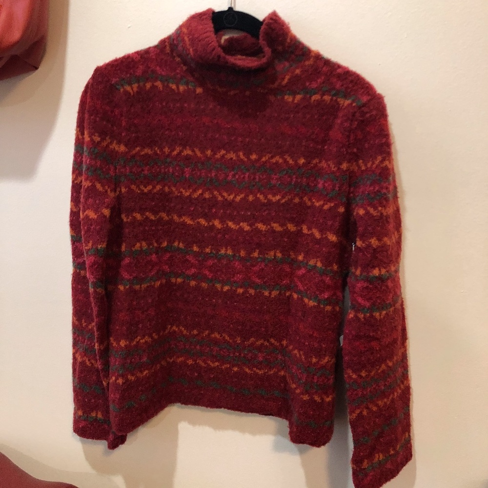 NWT Red Patterned Turtleneck Sweatshirt